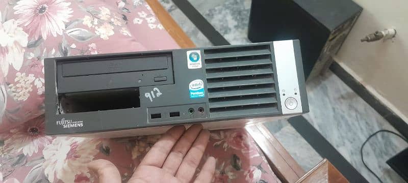 2 cpu Fujitsu desktop for sale 1