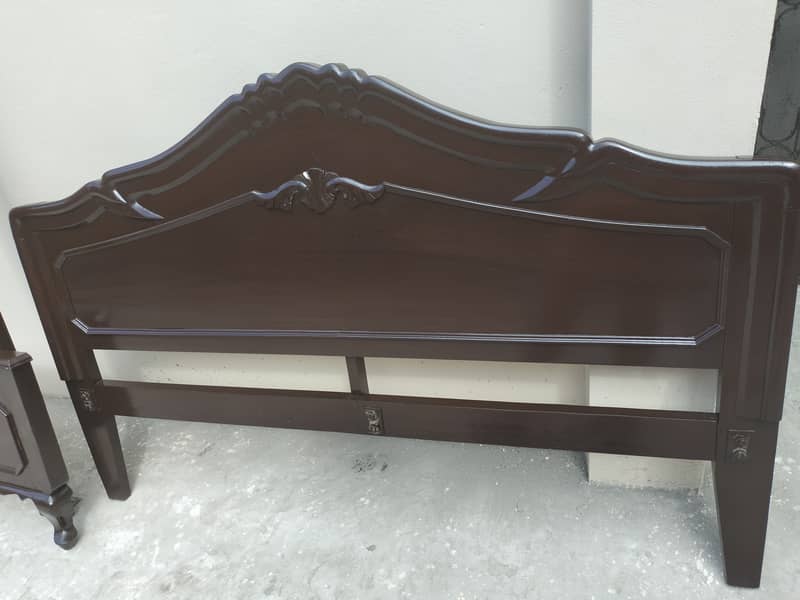 Wooden polished double bed with double mattress 1