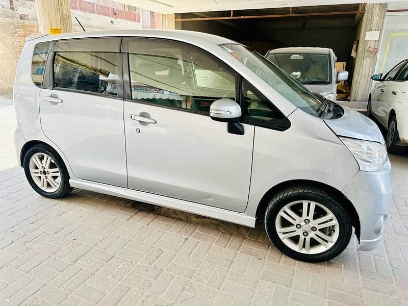 Daihatsu Move 2012 Push Start Turbo Engine 3