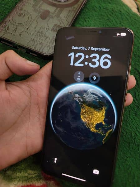 XS Max 256GB NoN PTA 5