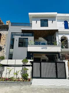 Pocket friendly American design 5 Marla double story house for sale on prime location 0