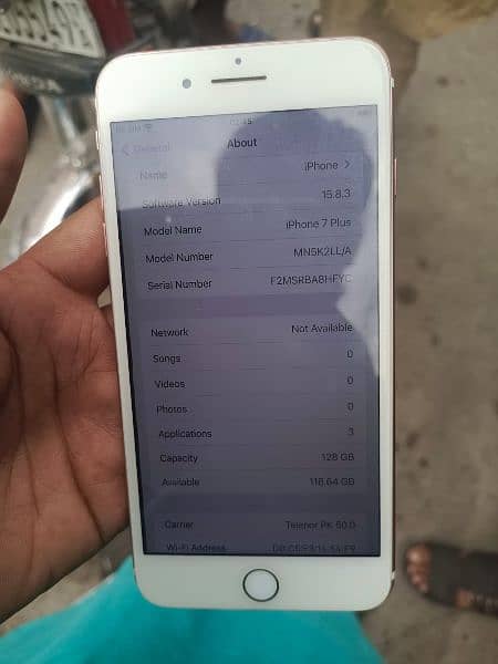 I phone 7 plus 03270844934 2