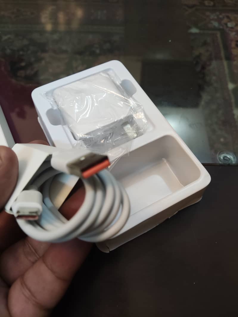 HUAWEI 66 W ORIGINAL CHARGER WITH CABLE 2