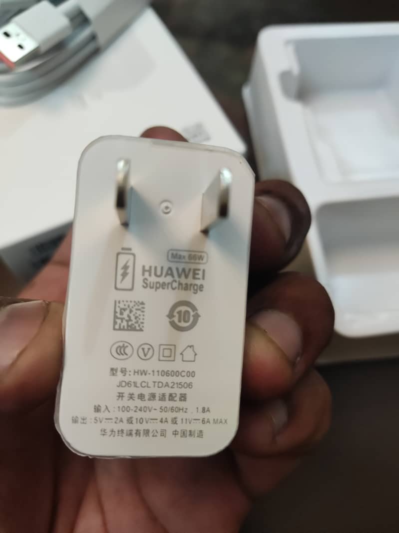 HUAWEI 66 W ORIGINAL CHARGER WITH CABLE 3