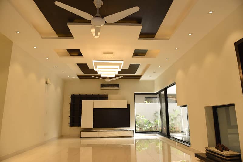 1 Kanal Slightly Used Unique Modern Design House For Sale At Prime Location In DHA Lahore 3