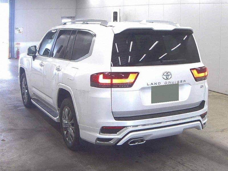 Toyota Land Cruiser 300w zx 2022 5