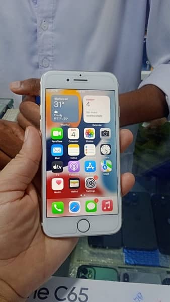 I phone 7 pta urgent sell 128 gb 0