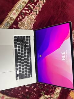 Apple MacBook pro 2019 16 inch 32/512 0