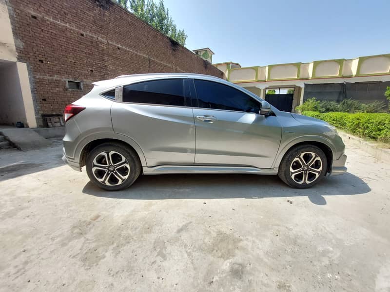 Honda Vezel 2015 3