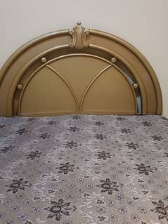 bed with 2 side tables