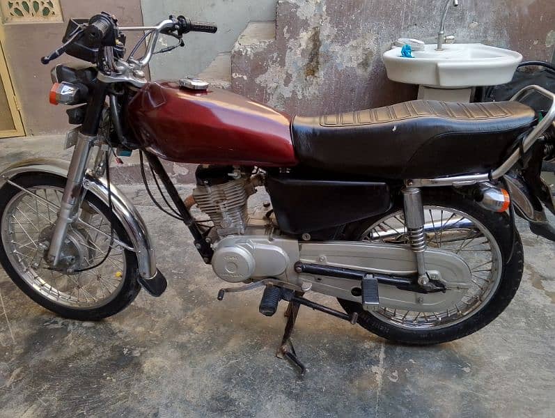 Honda 125 lush condition 9