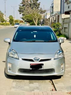 Toyota Prius 2010/13 in perfect condition