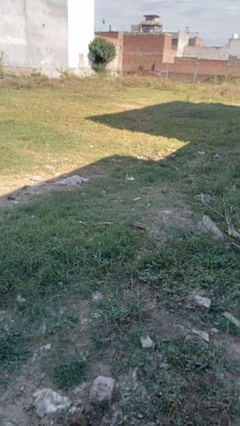 4 Kanal 150 foot front plot for rent to school or colleges 0