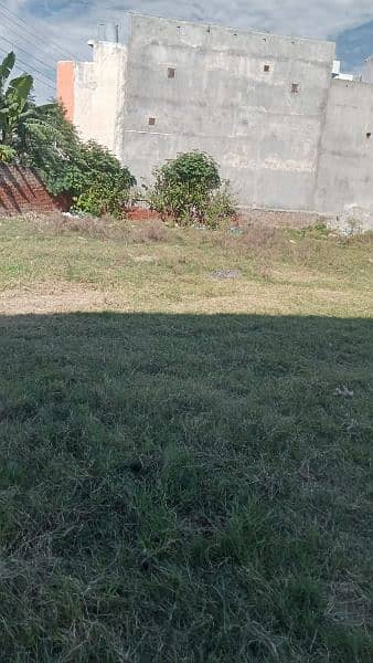 4 Kanal 150 foot front plot for rent to school or colleges 2