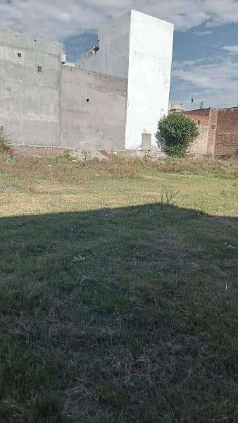 4 Kanal 150 foot front plot for rent to school or colleges 3