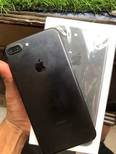 iphone 7plus With box 128gb