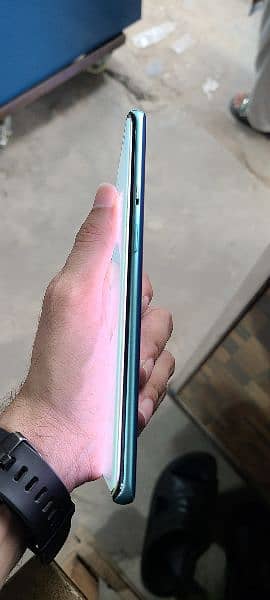 one plus 8pro 12+12 ram 256gb overall 10by10 led ma line ha vip pta 5