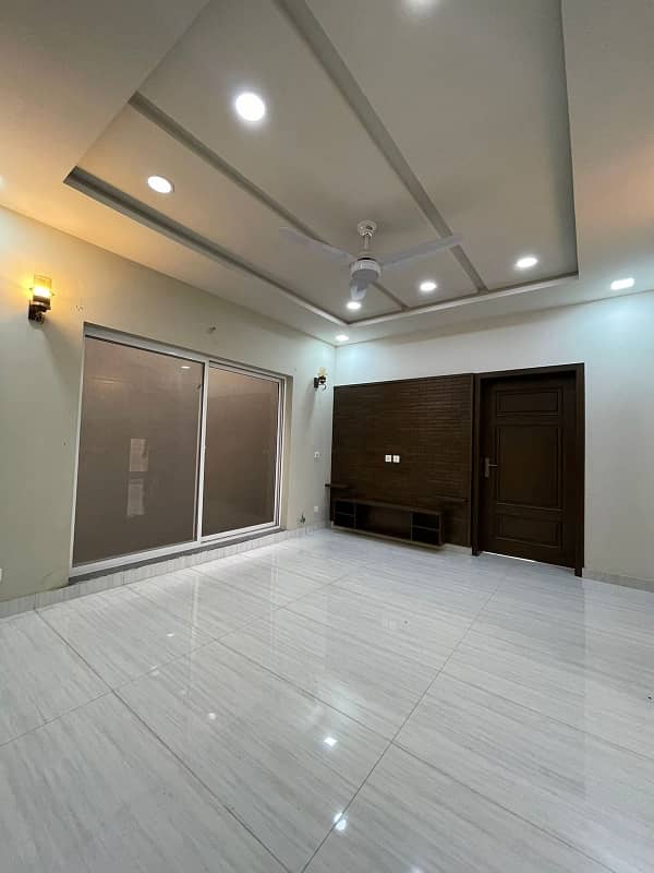 30*60 size house for rent in D12 3