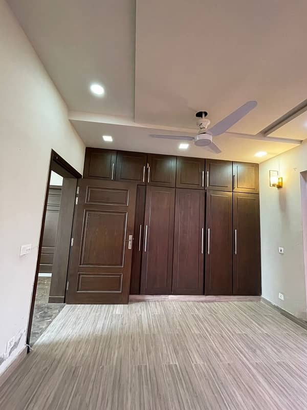 30*60 size house for rent in D12 4