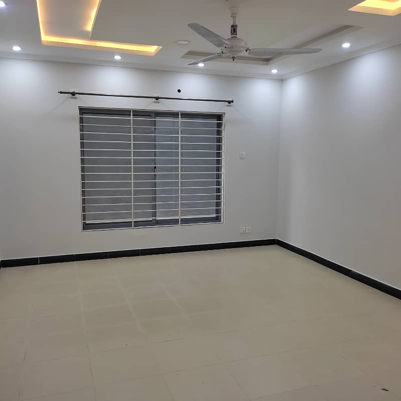 Basement For Rent In D-12 Size 60*90 11