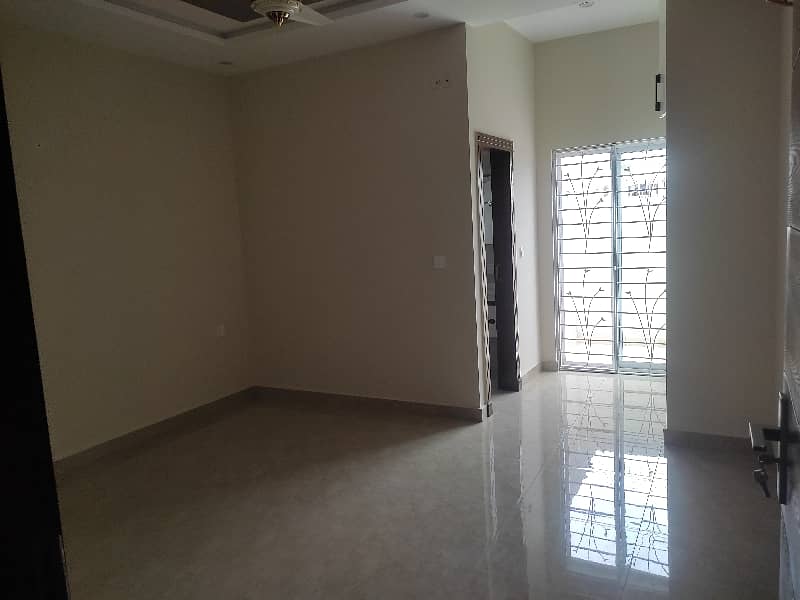 Upper Portion For Rent In D12 Size 40*80 6