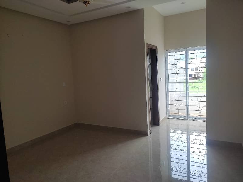 Upper Portion For Rent In D12 Size 40*80 11