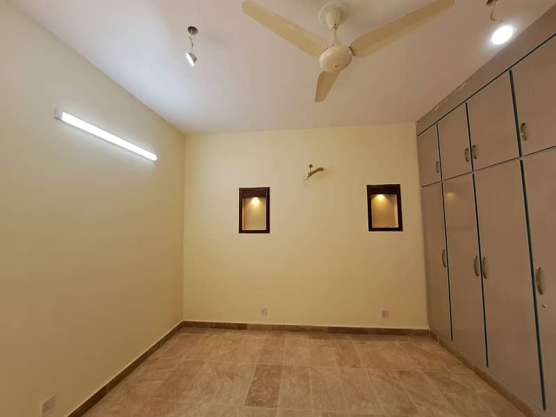 Ground+ Basement For Rent Size 35*70 0