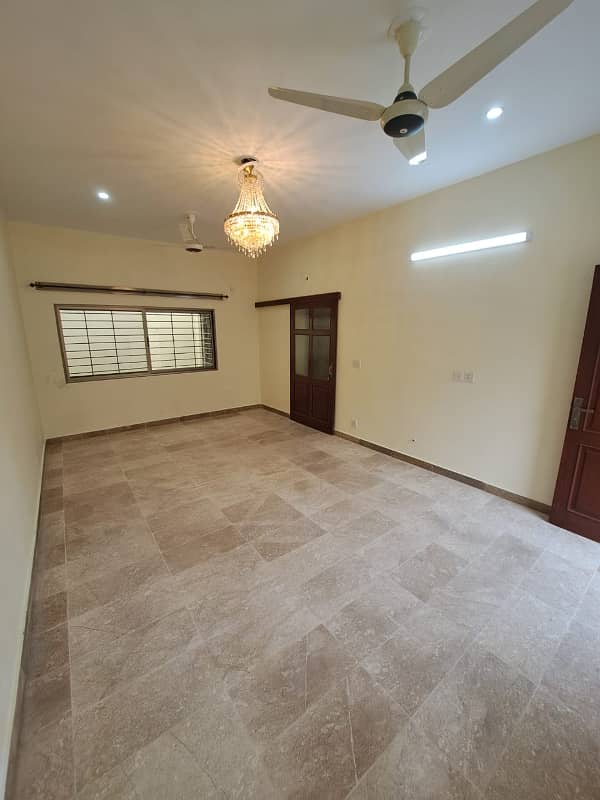 Ground+ Basement For Rent Size 35*70 6