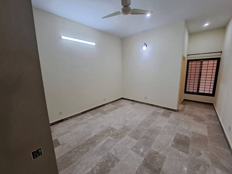 Ground+ Basement For Rent Size 35*70 11