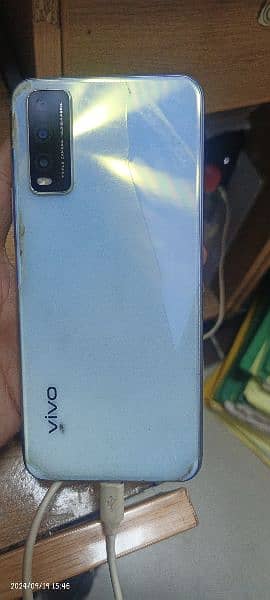 vivo Y2043 RAM 4GB, Phone Storage 64 GB 1