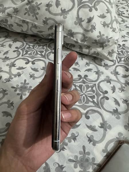 iPhone X 64gb pta approved 3