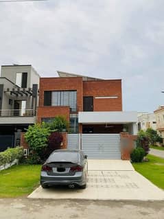 8.25 marla corner house for sale in paragon city lahore 0