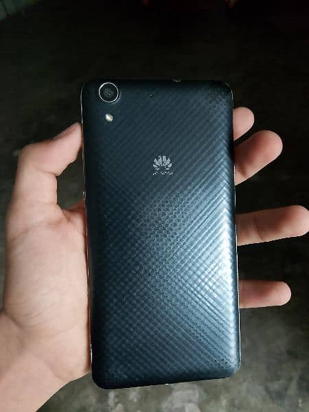 Huawei Y6ii 1