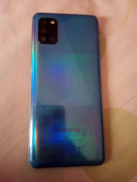 Samsung a31 with box 3