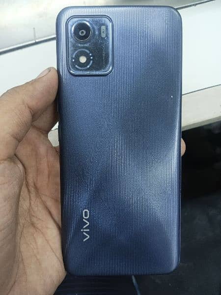 vivo y01 2/32 neat condition 0