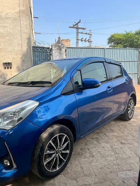 Toyota Vitz 2017 4