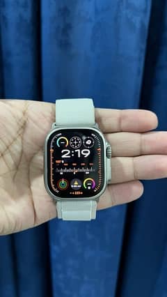 Apple Watch Ultra 100% battery health complete box