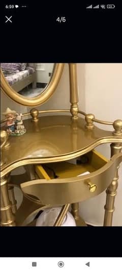 beautiful dressing table