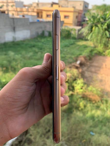 Iphone 11 pro max 2