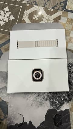 Apple Watch Ultra 100% Battery health complete box