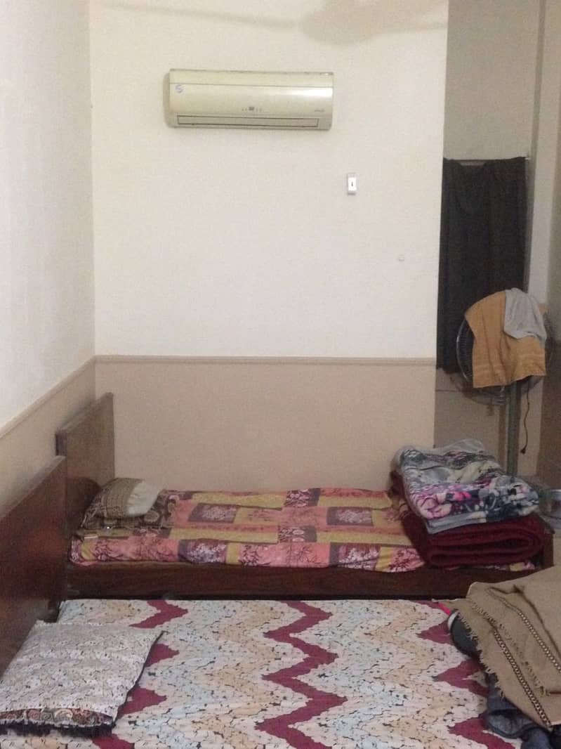 Boys hostel room for rent near metro jail mall firozpur queens road 4