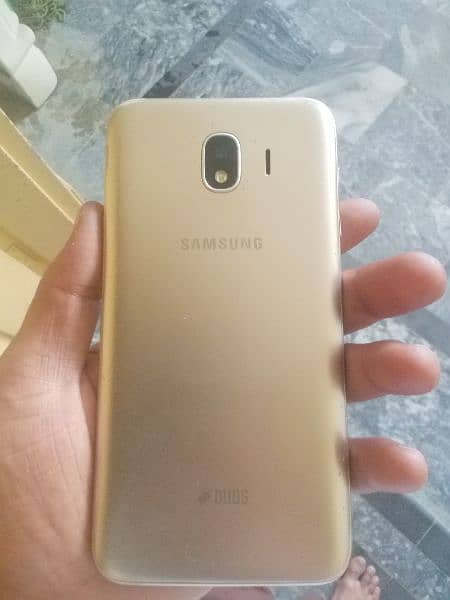 Samsung J4 2