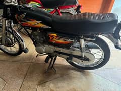 honda 125 black