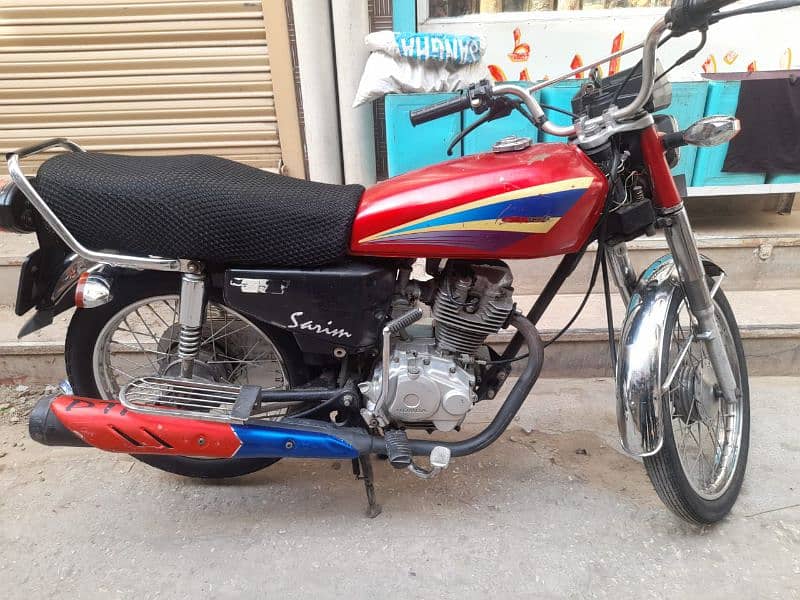 Honda 125 2005 model lunch condition full tip top 2