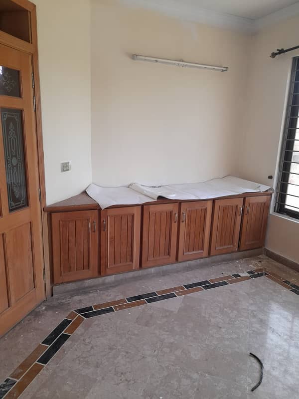 F11 big size house upper portion 4bed 2