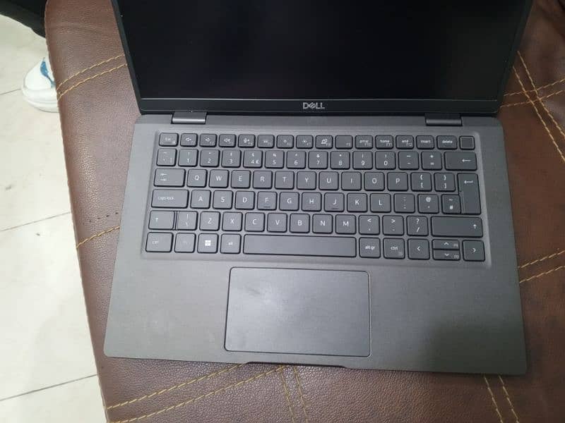 Dell Lattitude 7330 12th Gen 0