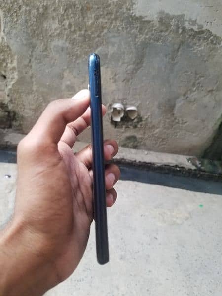 Vivo y11 with box condition 10/8 2