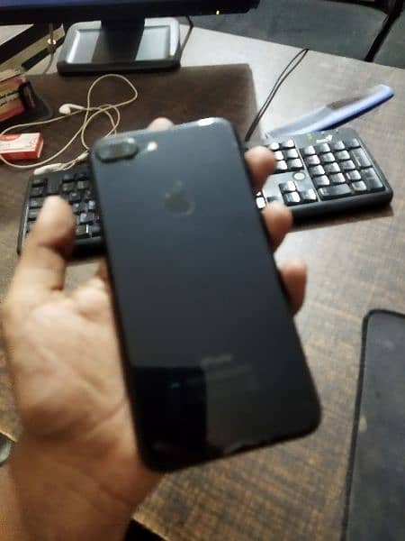 Iphone 7 plus for sale 4