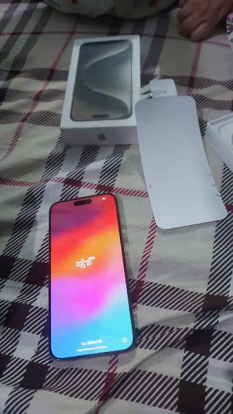 iPhone 15 pro Max jv Natural Titanium 265gb 3