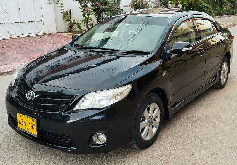 TOYOTA COROLLA ALTIS SR 1.6 MODEL 2013 BUMPER TO BUMPER ORIGINAL 3